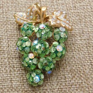 Suzanne Bjontegard Green Aurora Borealis Brooch Gold Tone Signed Grape Vine